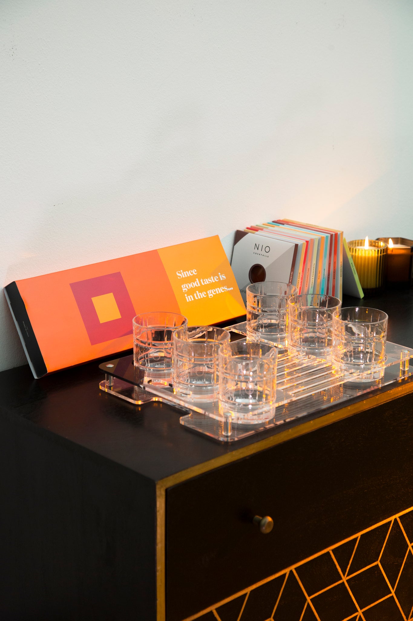 EXPERIENCE BAR CABINET: the NIO Cocktails tray